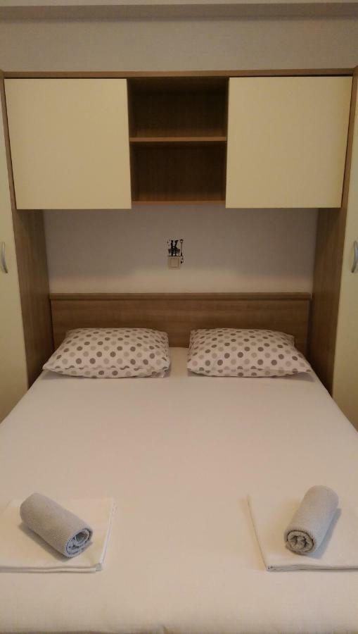 Apartmani Dina Makarska Exterior photo